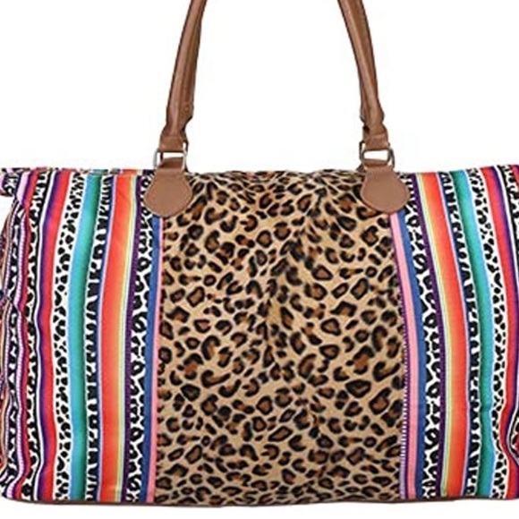 New Leopard And Aztec Print Weekender/Duffle Bag With Shoulder Strap - Picture 5 of 10